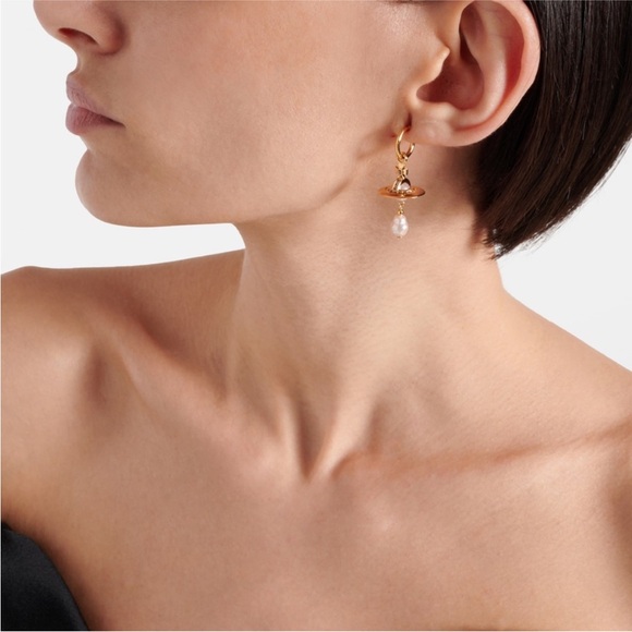 VIVIENNE WESTWOOD
Aleksa embellished drop earrings Gold - Picture 4 of 6